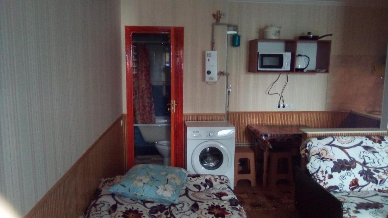 1-Я Слободская, 17А, Угол Проспекта Центрального, 3 Дивана, Wi-Fi, Отдельный Вход. نيكولايف المظهر الخارجي الصورة