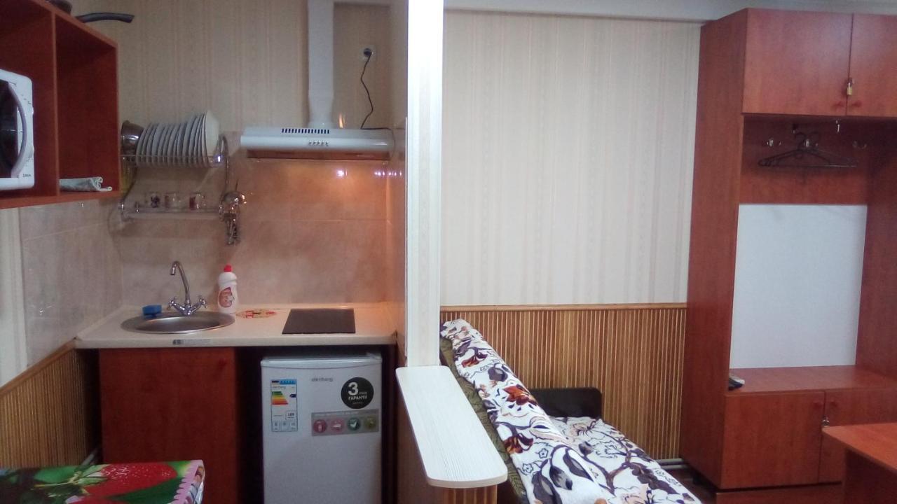 1-Я Слободская, 17А, Угол Проспекта Центрального, 3 Дивана, Wi-Fi, Отдельный Вход. نيكولايف المظهر الخارجي الصورة