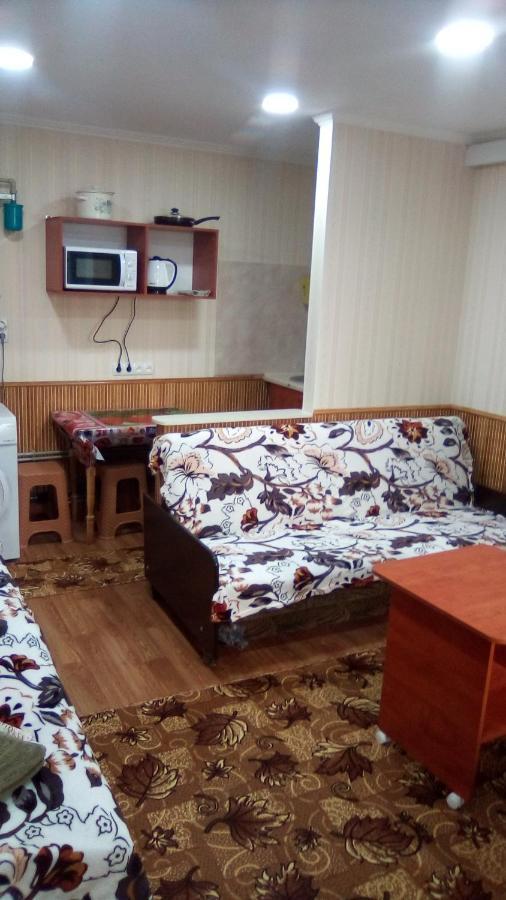 1-Я Слободская, 17А, Угол Проспекта Центрального, 3 Дивана, Wi-Fi, Отдельный Вход. نيكولايف المظهر الخارجي الصورة
